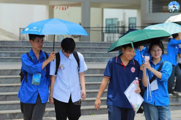 Thông tin về sai sót trong đề thi môn Toán vào Trường THPT Chuyên Vĩnh Phúc